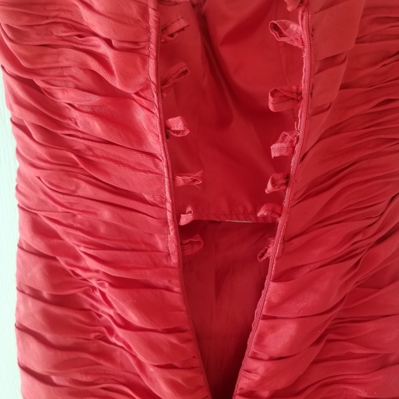 Fancy red dress - Picture 6 of 10